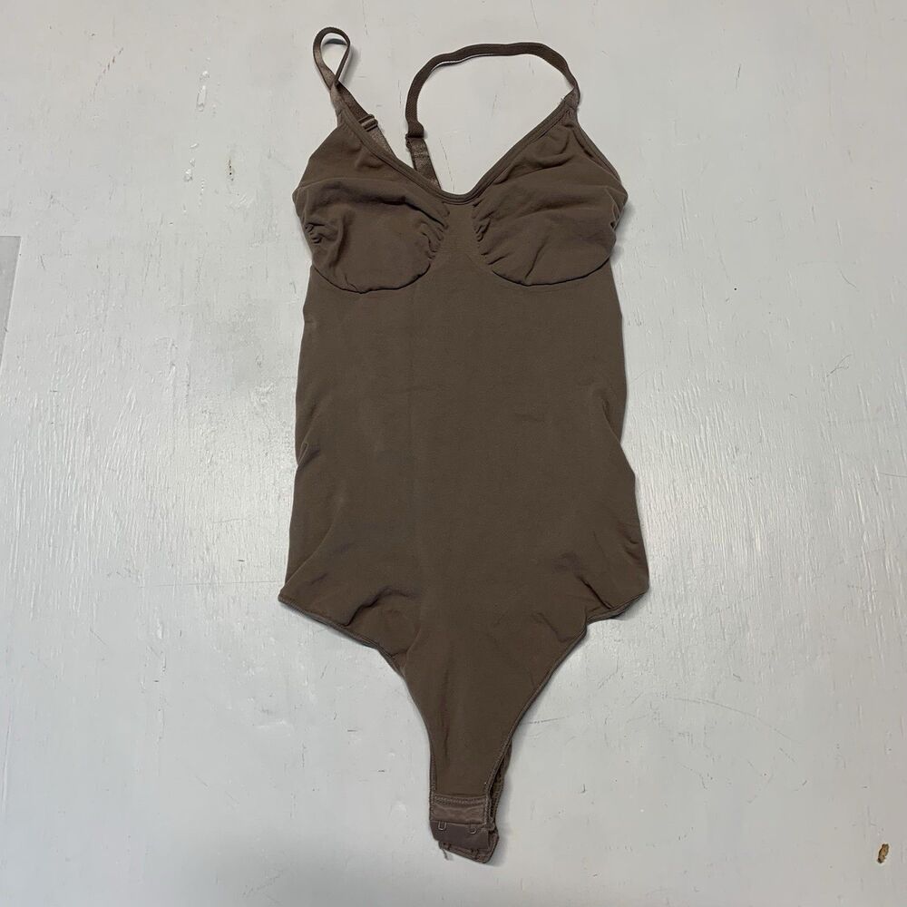SKIMS Everyday Sculpt Bodysuit in Sienna SIZE XXS/XS
